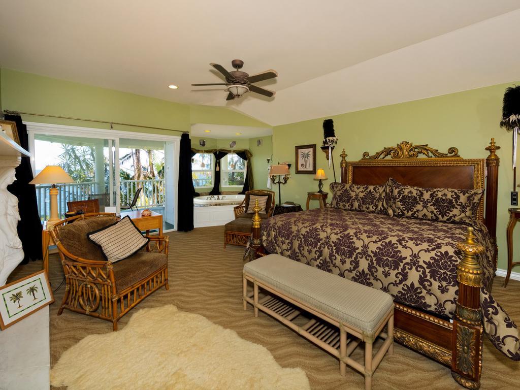 The Palms Cliff House Inn Honomu Exteriör bild